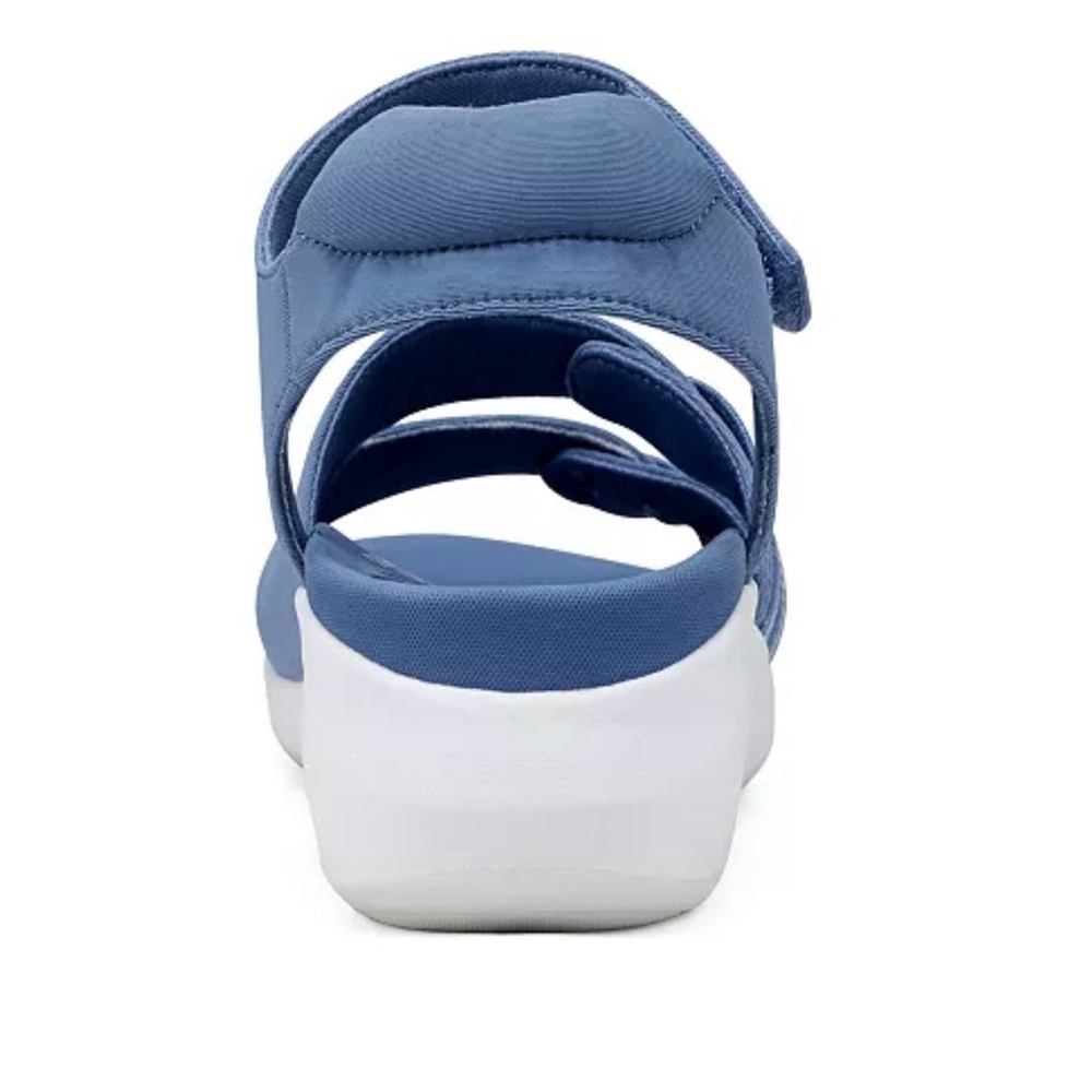 NWT Easy Spirit
Women's Weber Lightweight Sporty Sandals - Picture 5 of 5